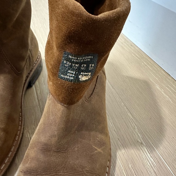 Roots suede boots, size 6.5. - Picture 3 of 4